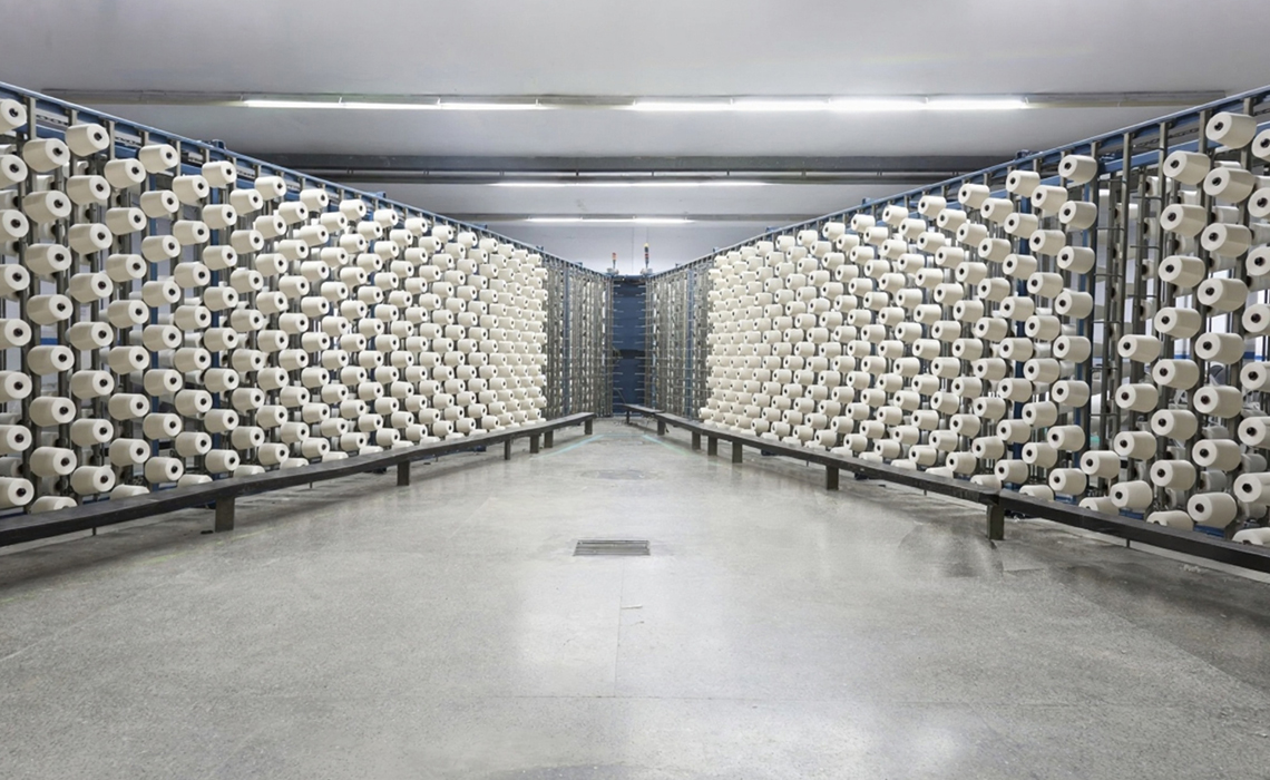 Tension monitoring system during warping process